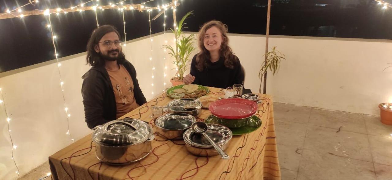 Veeru Homestay Хоспет Екстериор снимка